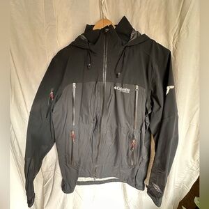 Columbia Titanium Men's Black Hooded Performance Jacket